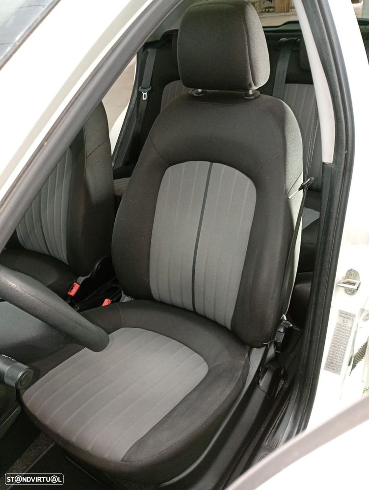Fiat Punto 1.3 M-Jet Easy S&S - 18