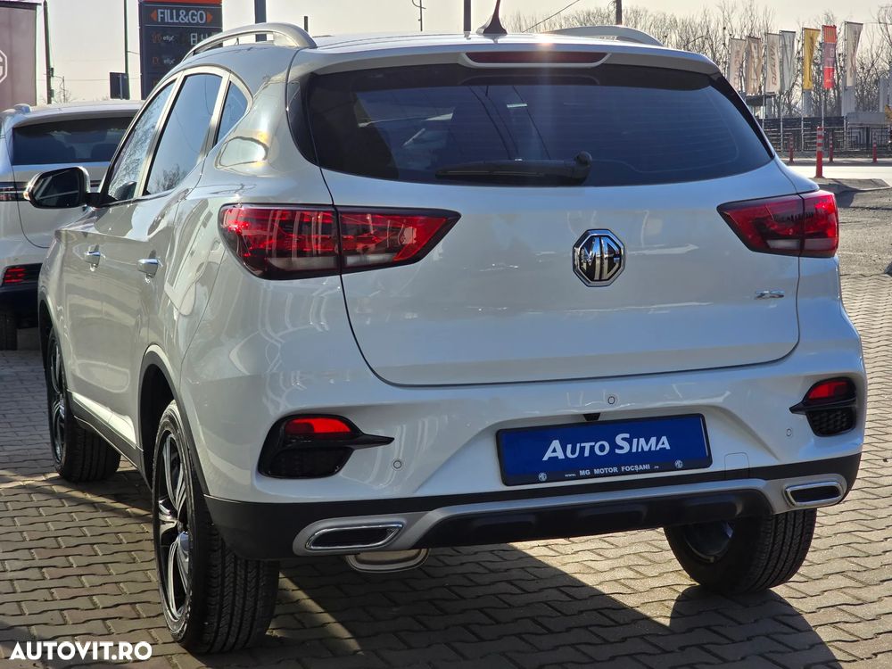 MG ZS 1.5 GSL 5MT Excite - 5