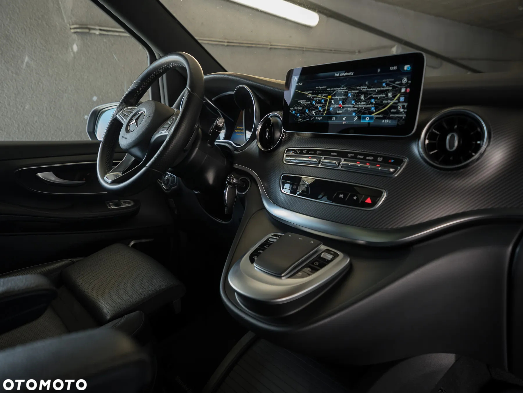 Mercedes-Benz Klasa V 300 d 4-Matic Exclusive 9G-Tronic (d³ugi) - 30