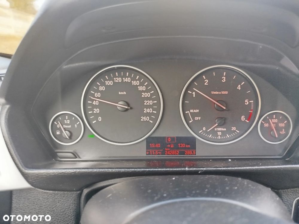 BMW Seria 3 318d - 10