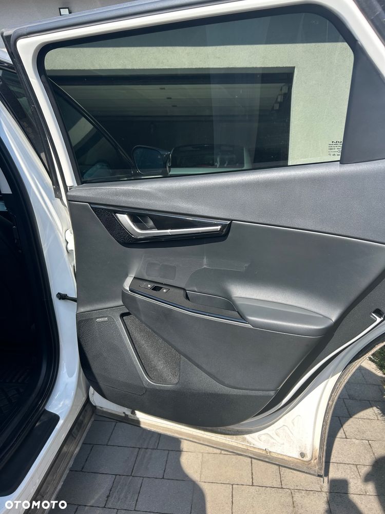 Kia EV6 77.4kWh Plus - 36