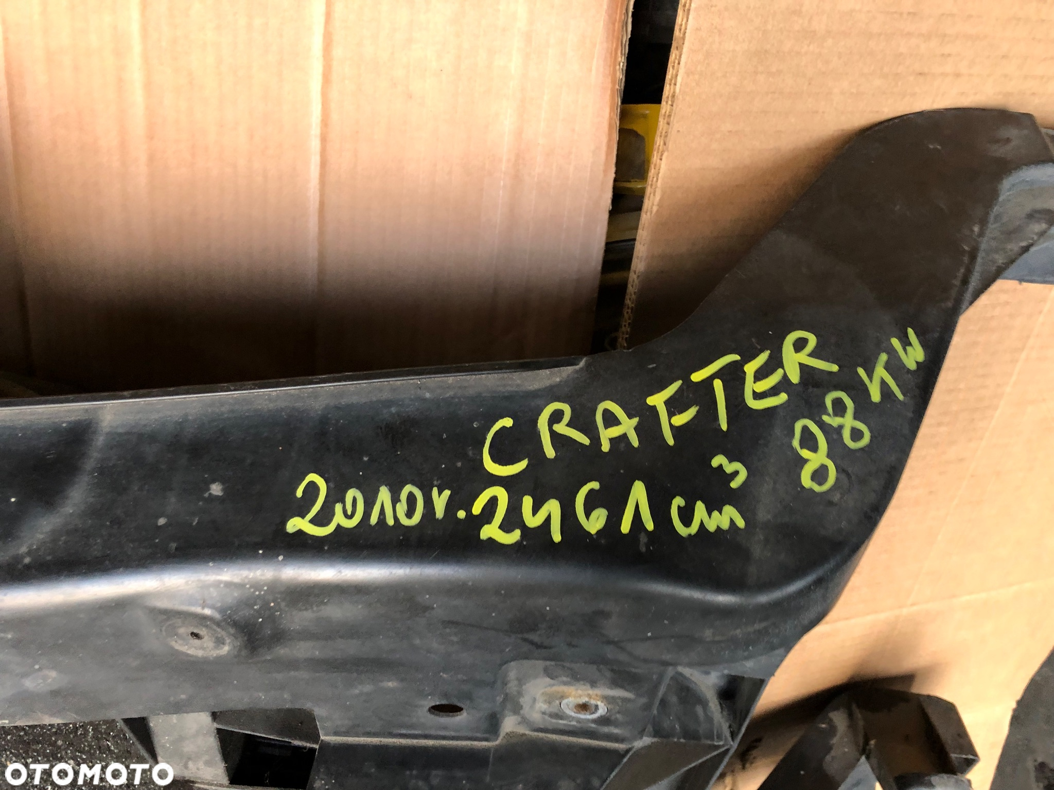 Pas przedni wzmocnienie chłodnice VW Volkswagen CRAFTER 2.5 TDI - 2