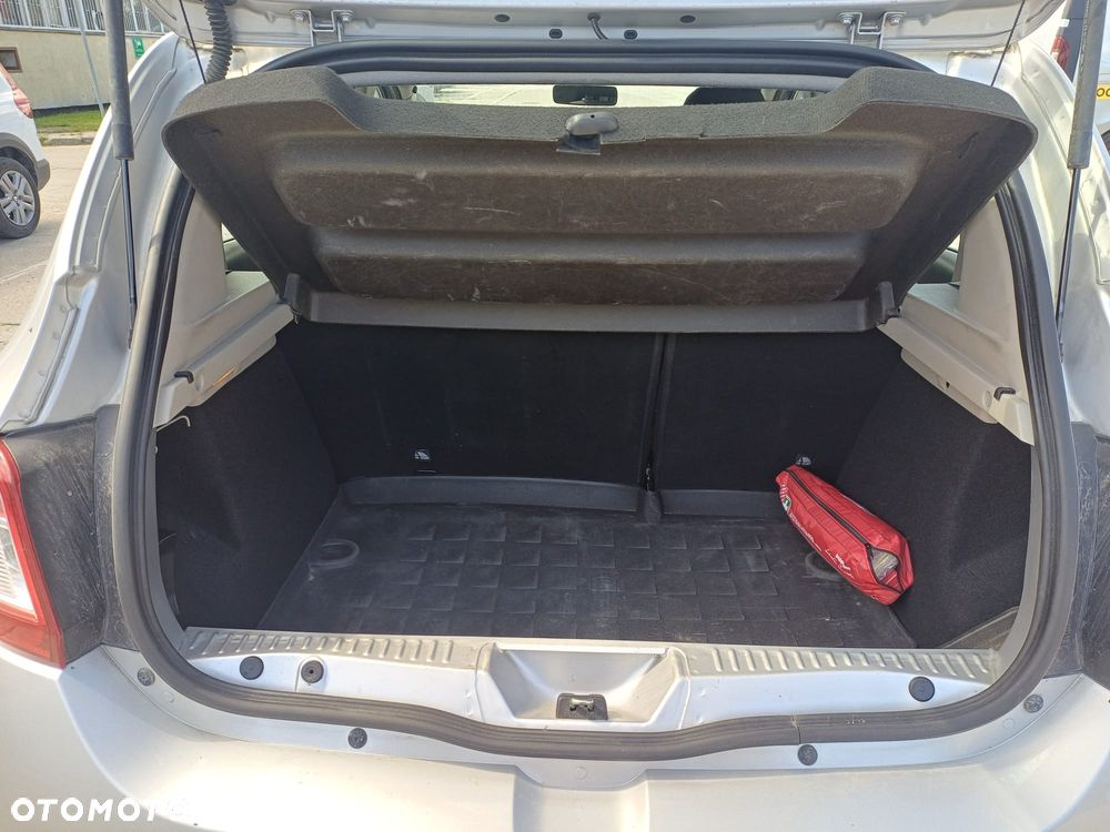 Dacia Sandero 1.2 16V Ambiance - 17