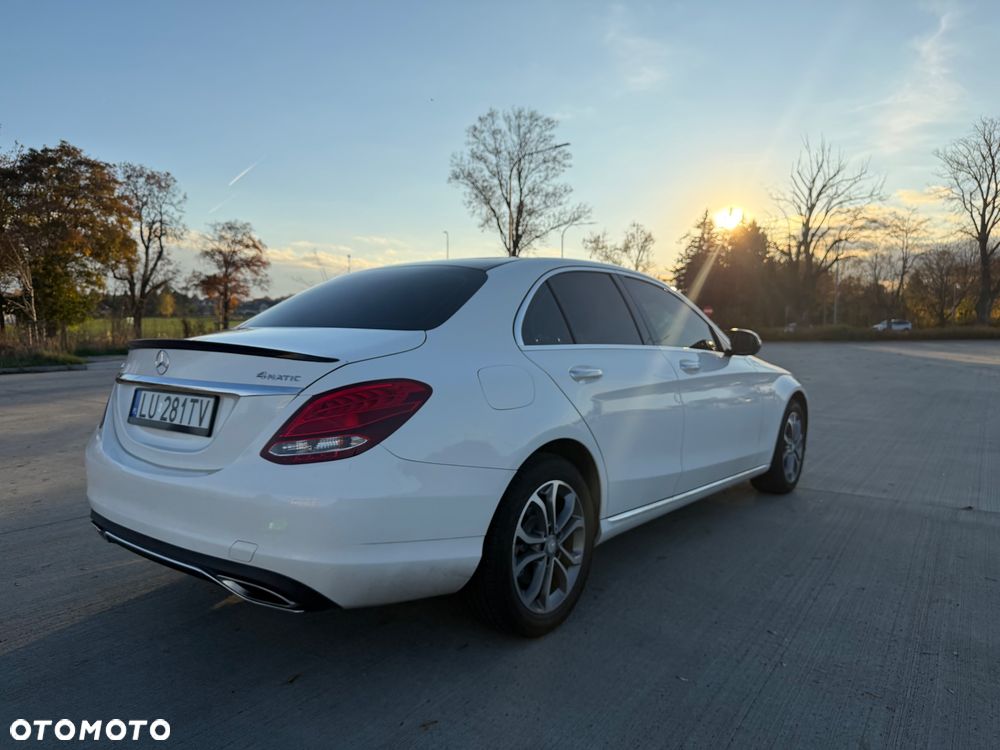 Mercedes-Benz Klasa C 300 7G-TRONIC - 13