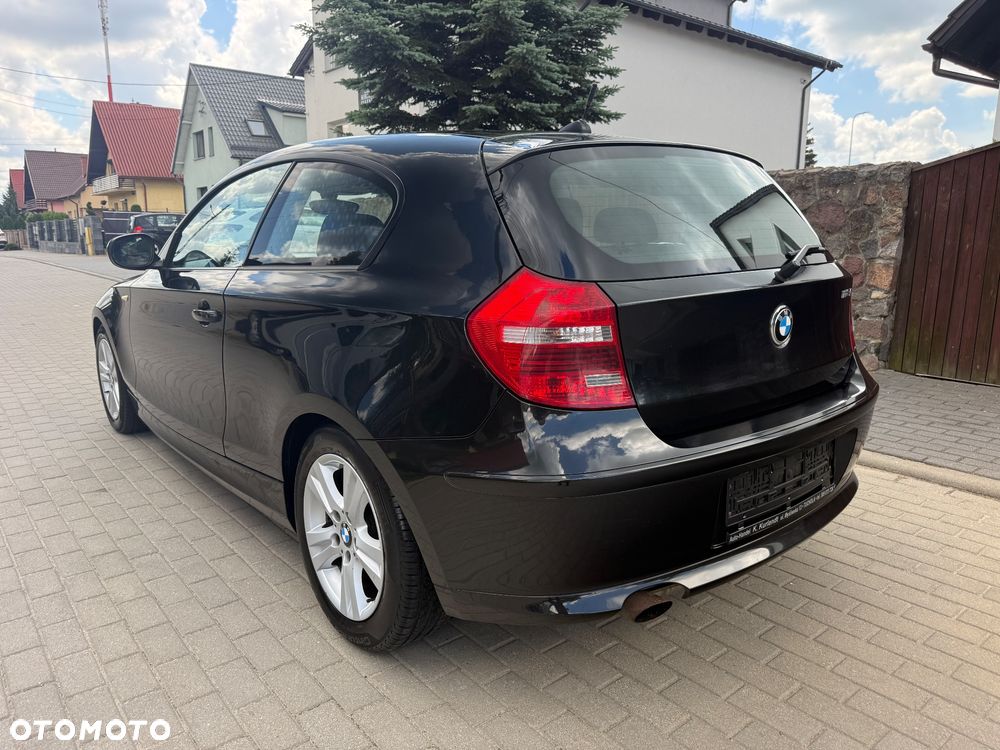 BMW Seria 1 118i - 4