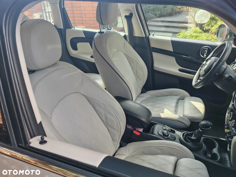 MINI Countryman Cooper SE ALL4 - 11
