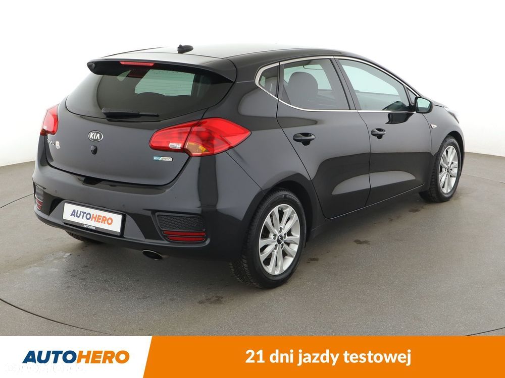 Kia Ceed - 6
