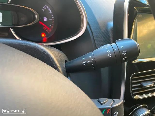 Renault Clio Sport Tourer dCi 75 Expression - 12