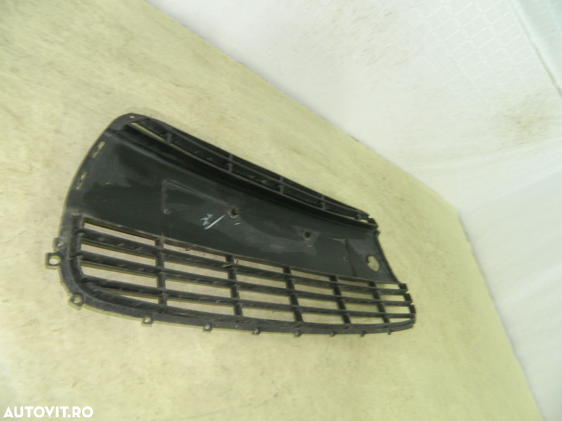 Grila centrala bara fata, Hyundai I30, 10-12 , 86522-0X000 - 4