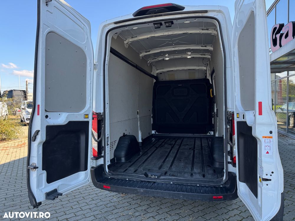 Ford Transit 330 2.0 EcoBlue 130 CP L3H2 Kombi FWD Trend - 18