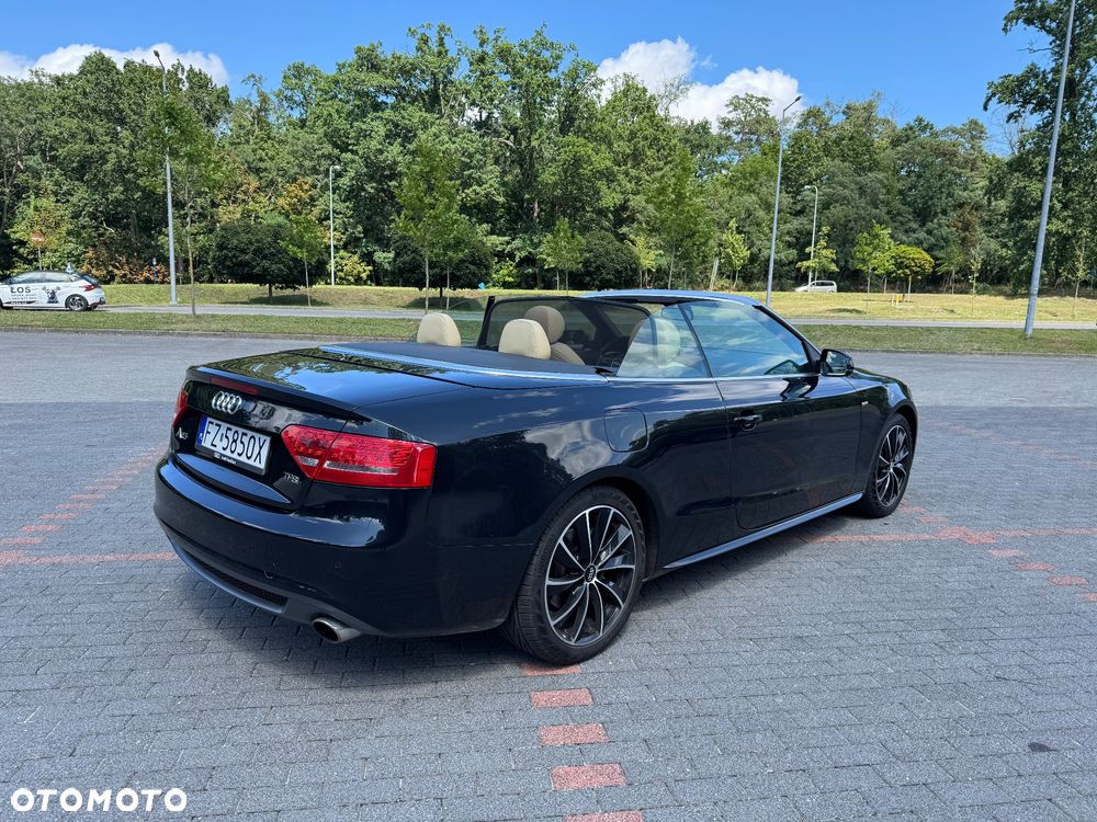 Audi A5 Cabrio - 17