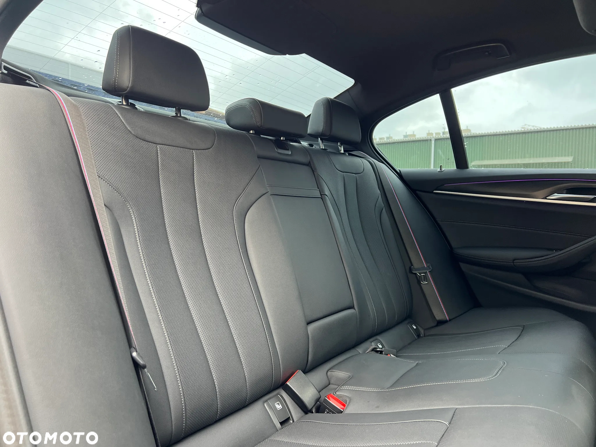 BMW Seria 5 520d M Sport Edition - 10
