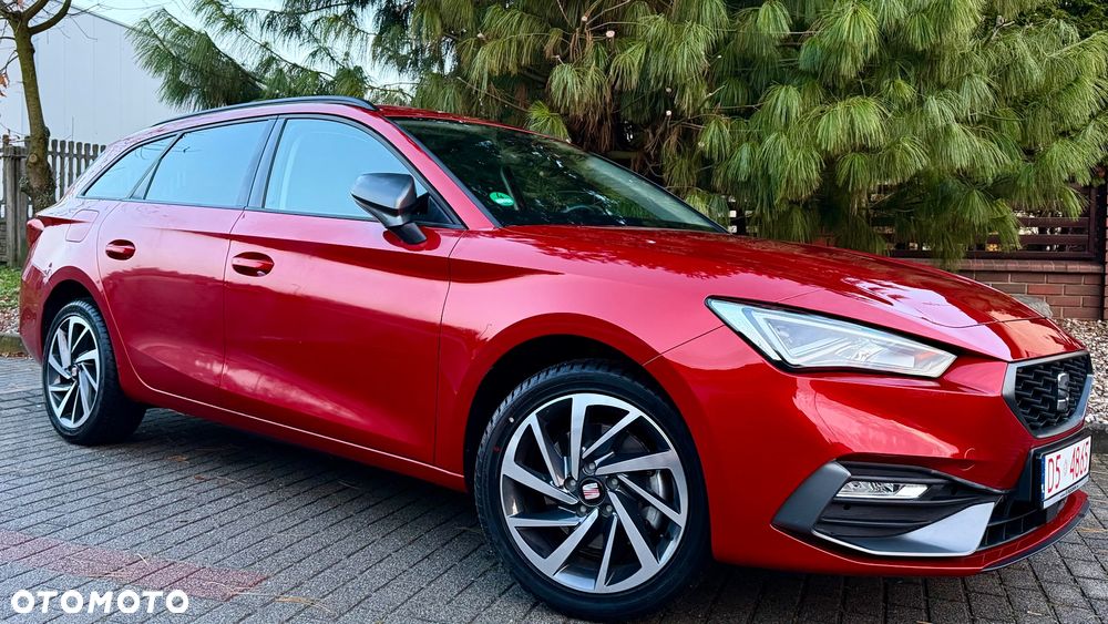 Seat Leon 1.5 e-Hybrid DSG FR Black Edition - 2