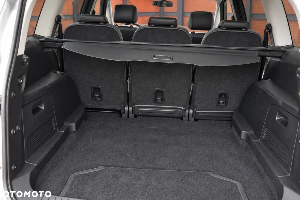 Ford S-Max - 25