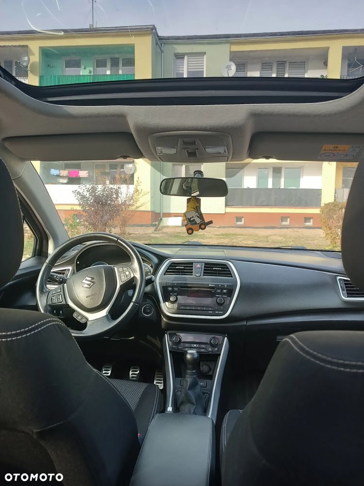 Suzuki SX4 S-Cross - 13