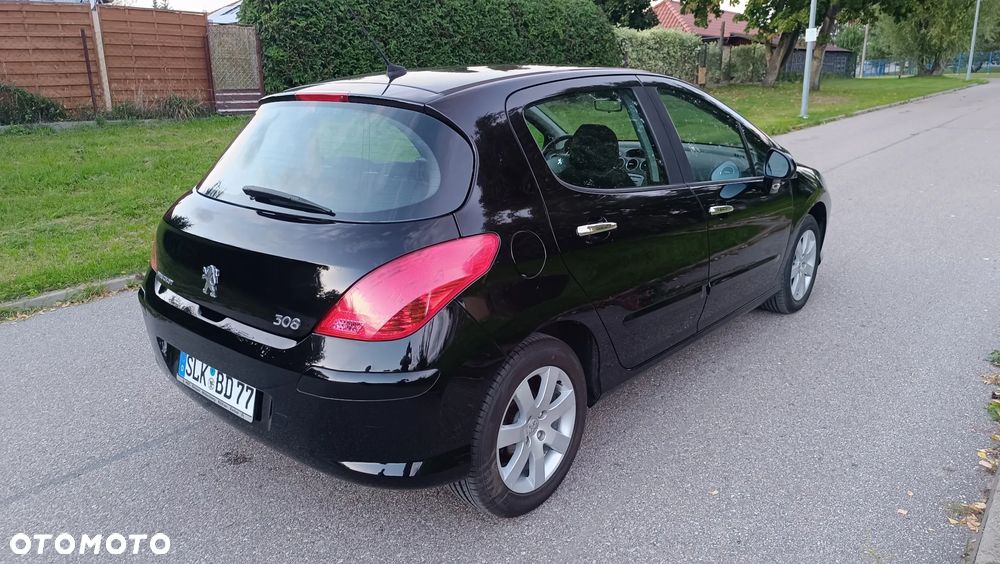 Peugeot 308 HDi FAP 135 Platinum - 6