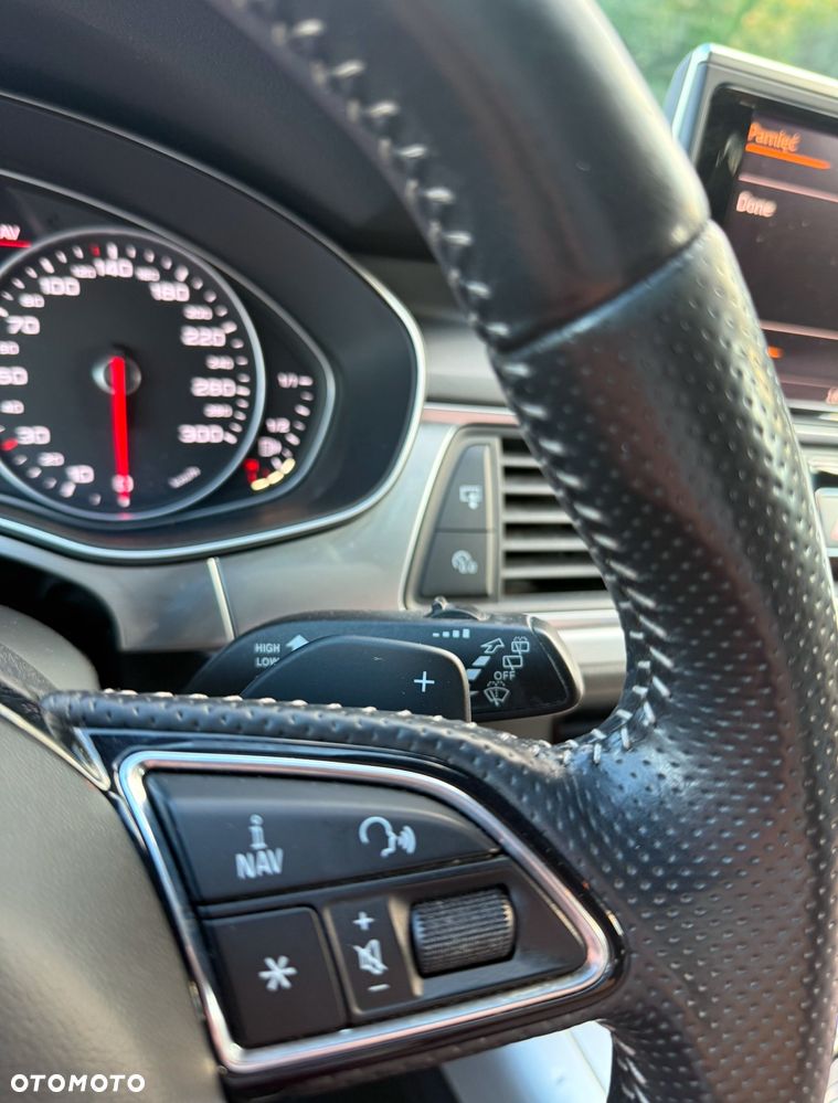 Audi A6 Avant 2.0 TDI Ultra DPF S tronic - 17