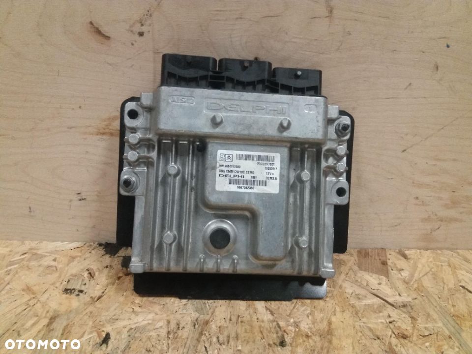 PEUGEOT 5008 HDI STEROWNIK KOMPUTER SILNIKA 9667082380 9666912580 28252917