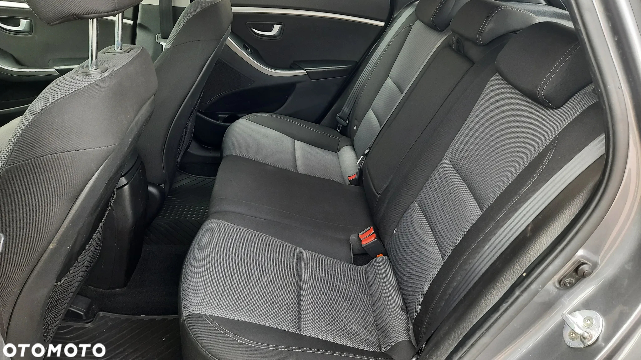 Hyundai i30 1.4 CRDi Comfort - 11