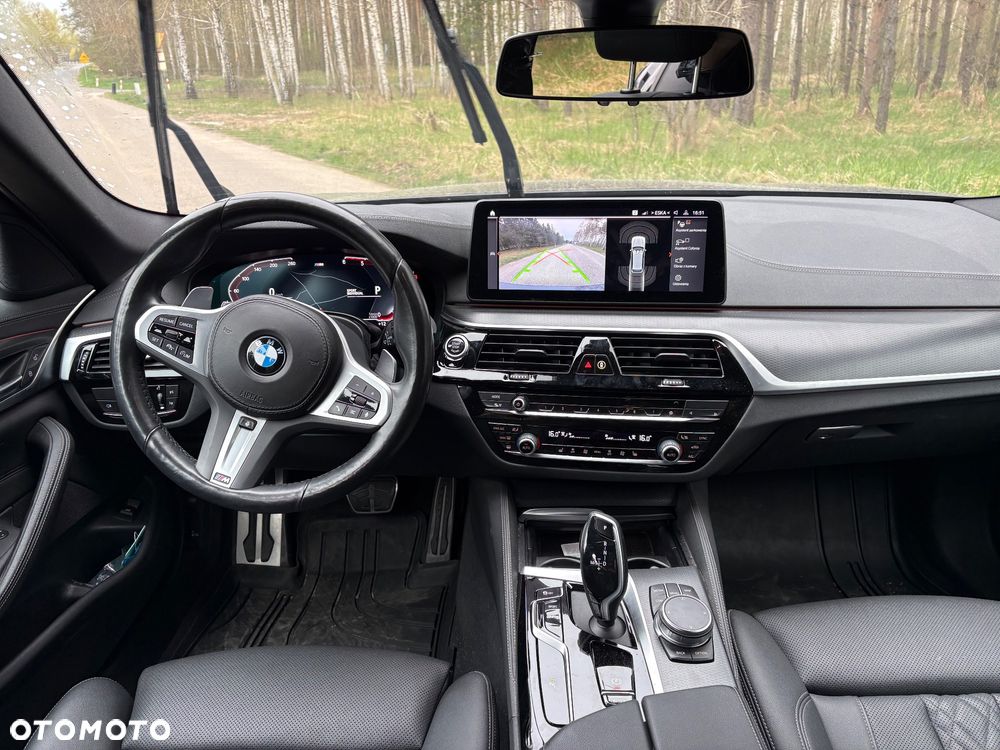 BMW Seria 5 520d xDrive mHEV M Sport sport - 4