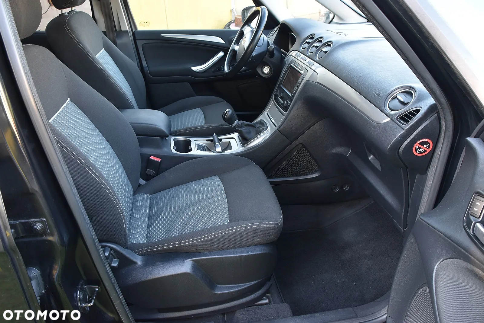 Ford Galaxy - 9