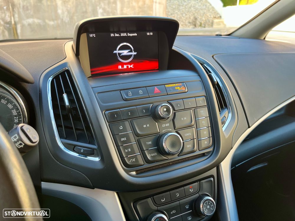 Opel Zafira 1.6 CDTi Executive - 24