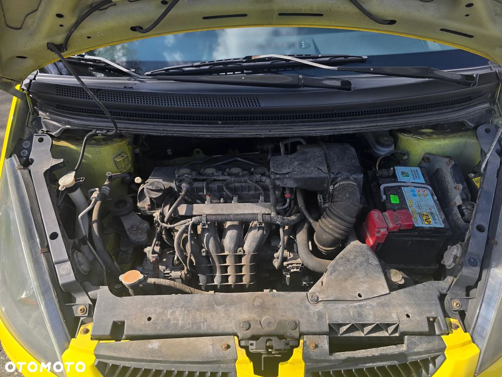 Mitsubishi Colt - 23