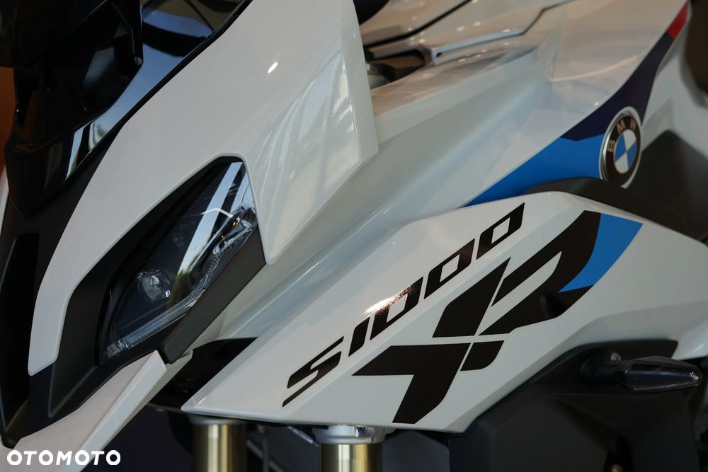 BMW XR - 11