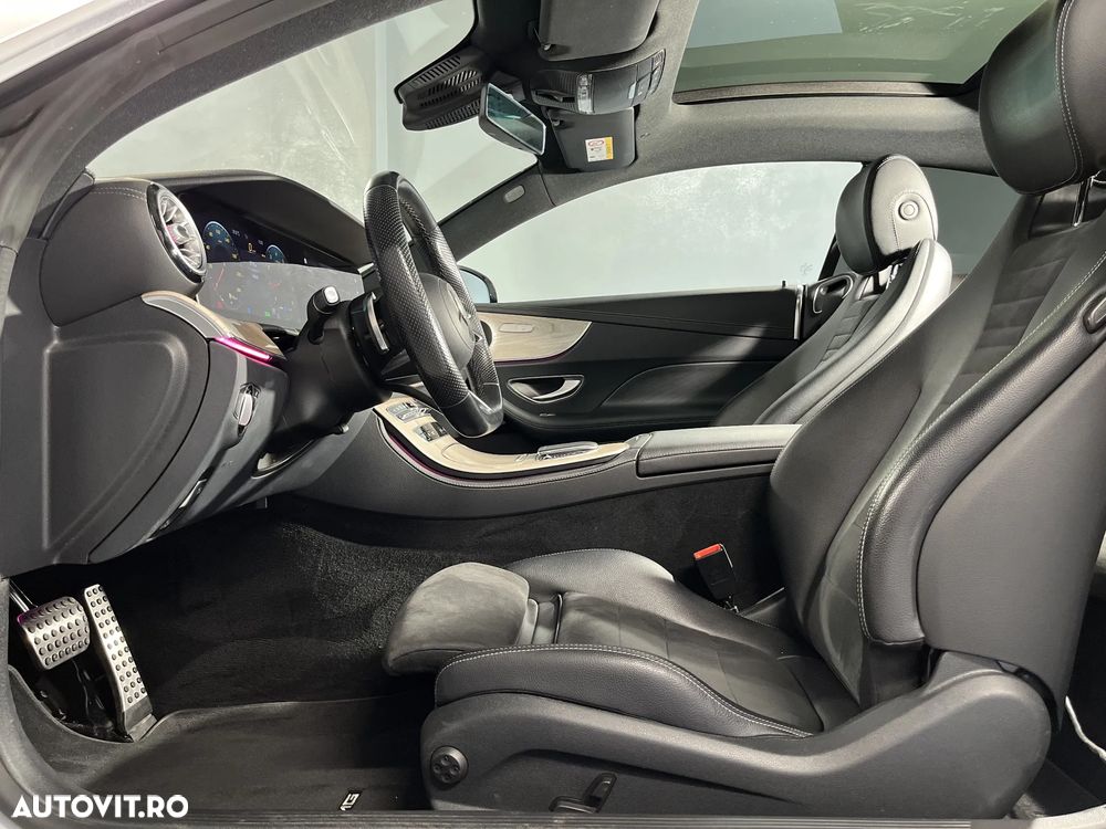 Mercedes-Benz E 300 9G-TRONIC AMG Line - 11