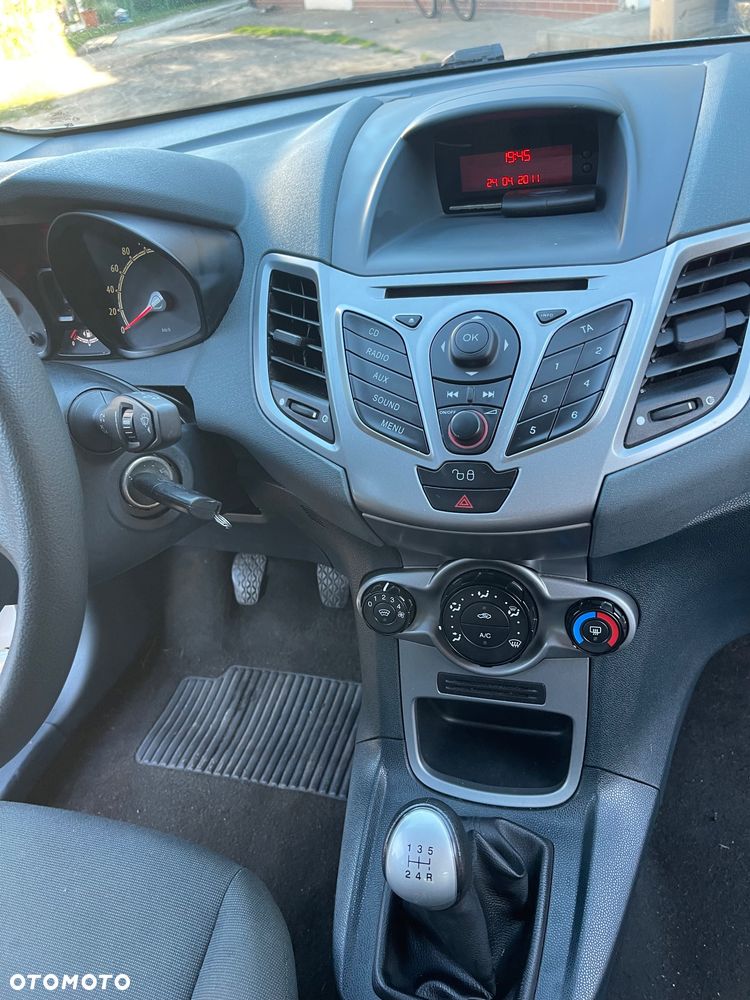 Ford Fiesta - 5