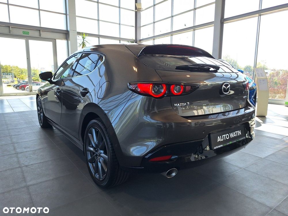 Mazda 3 - 4