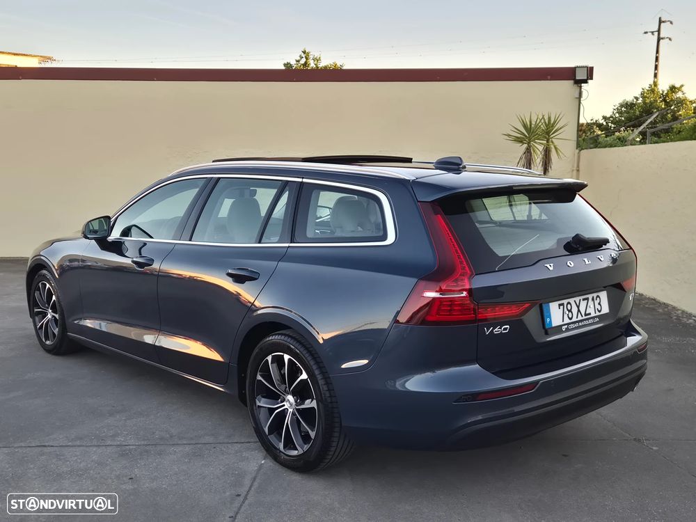 Volvo V60 2.0 D3 Momentum Plus - 16