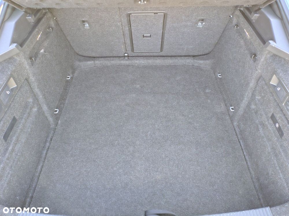 Skoda Superb 2.0 TSI Sportline DSG - 28