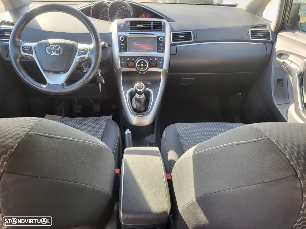 Toyota Verso 1.6 D-4D Comfort - 6