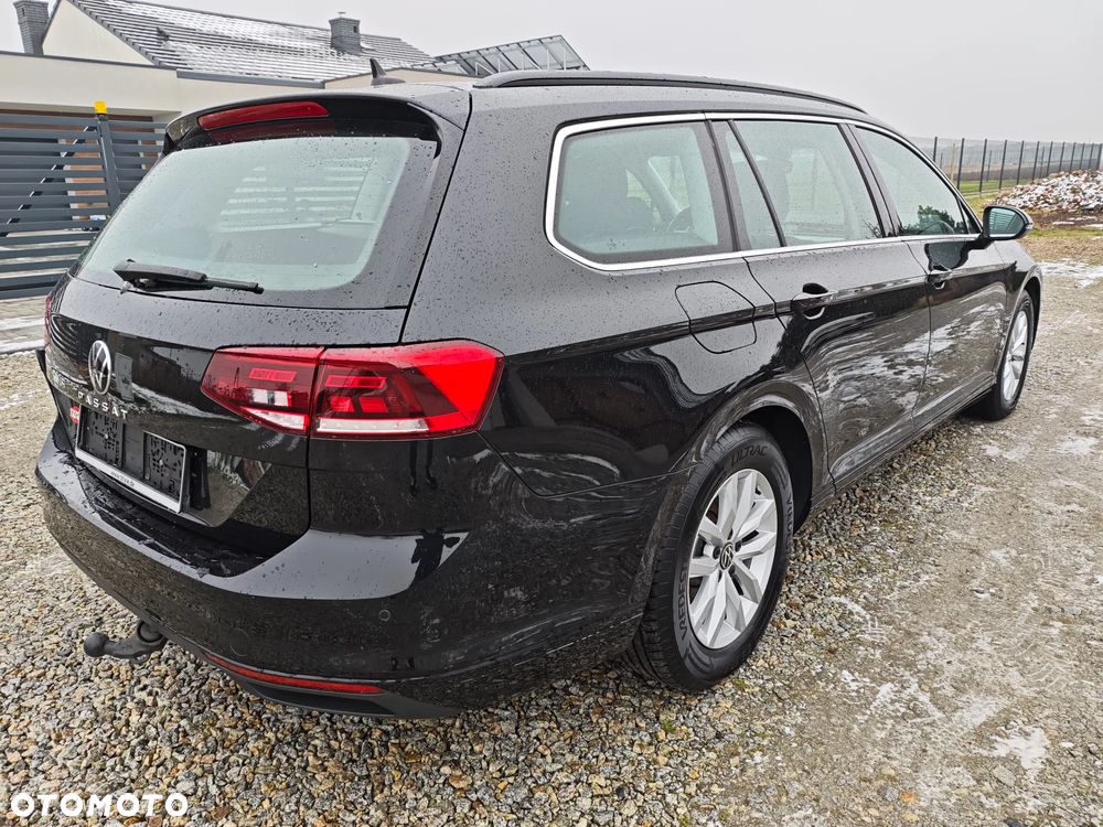 Volkswagen Passat 2.0 TDI SCR DSG Business - 3