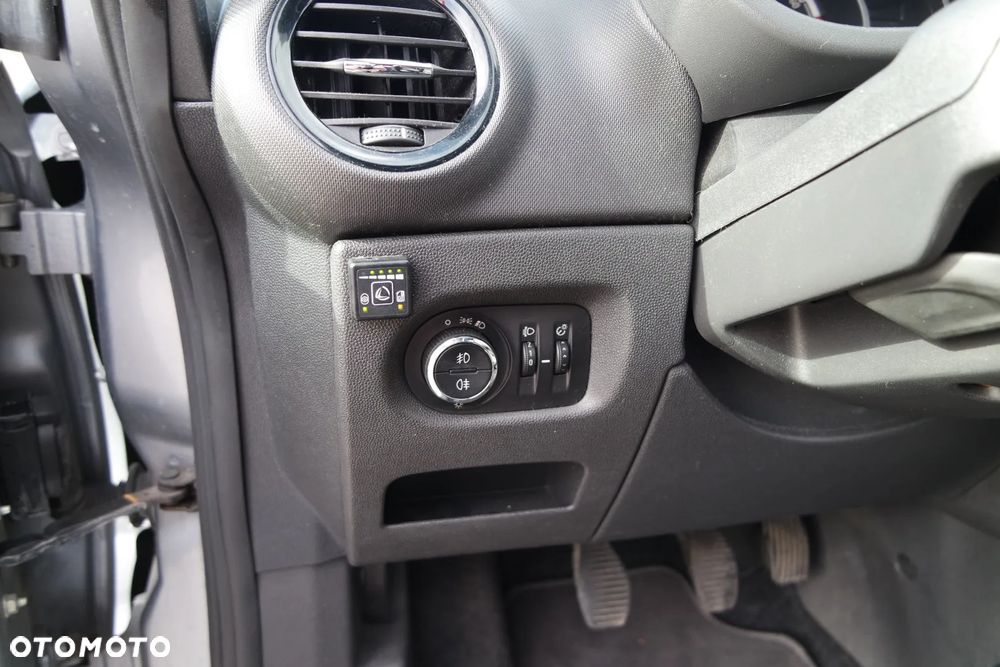 Opel Corsa 1.2 16V - 14