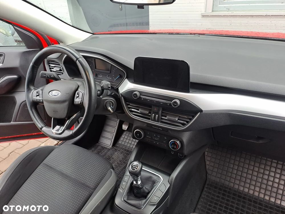 Ford Focus - 25
