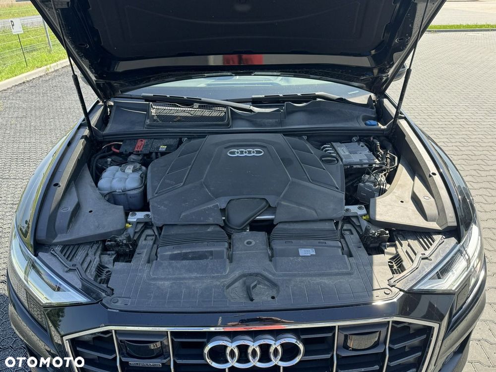 Audi Q8 55 TFSI quattro tiptronic - 25