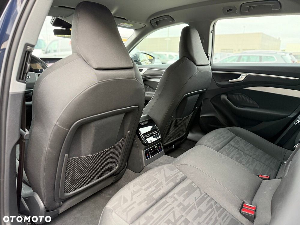 Audi A6 Avant - 13