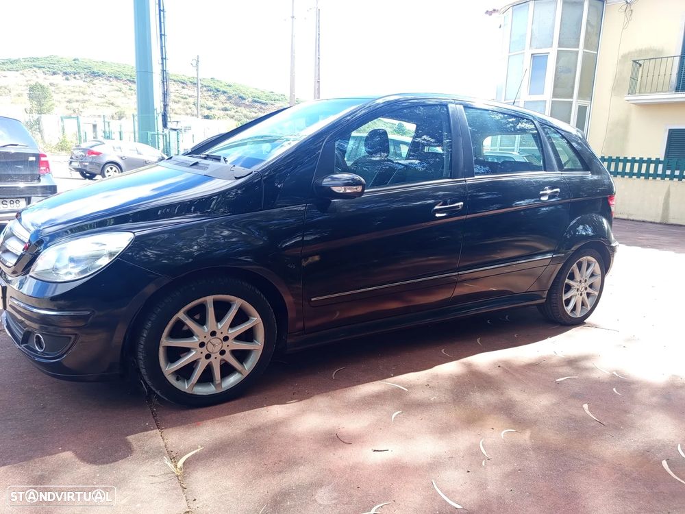 Mercedes-Benz B 180 CDI - 4