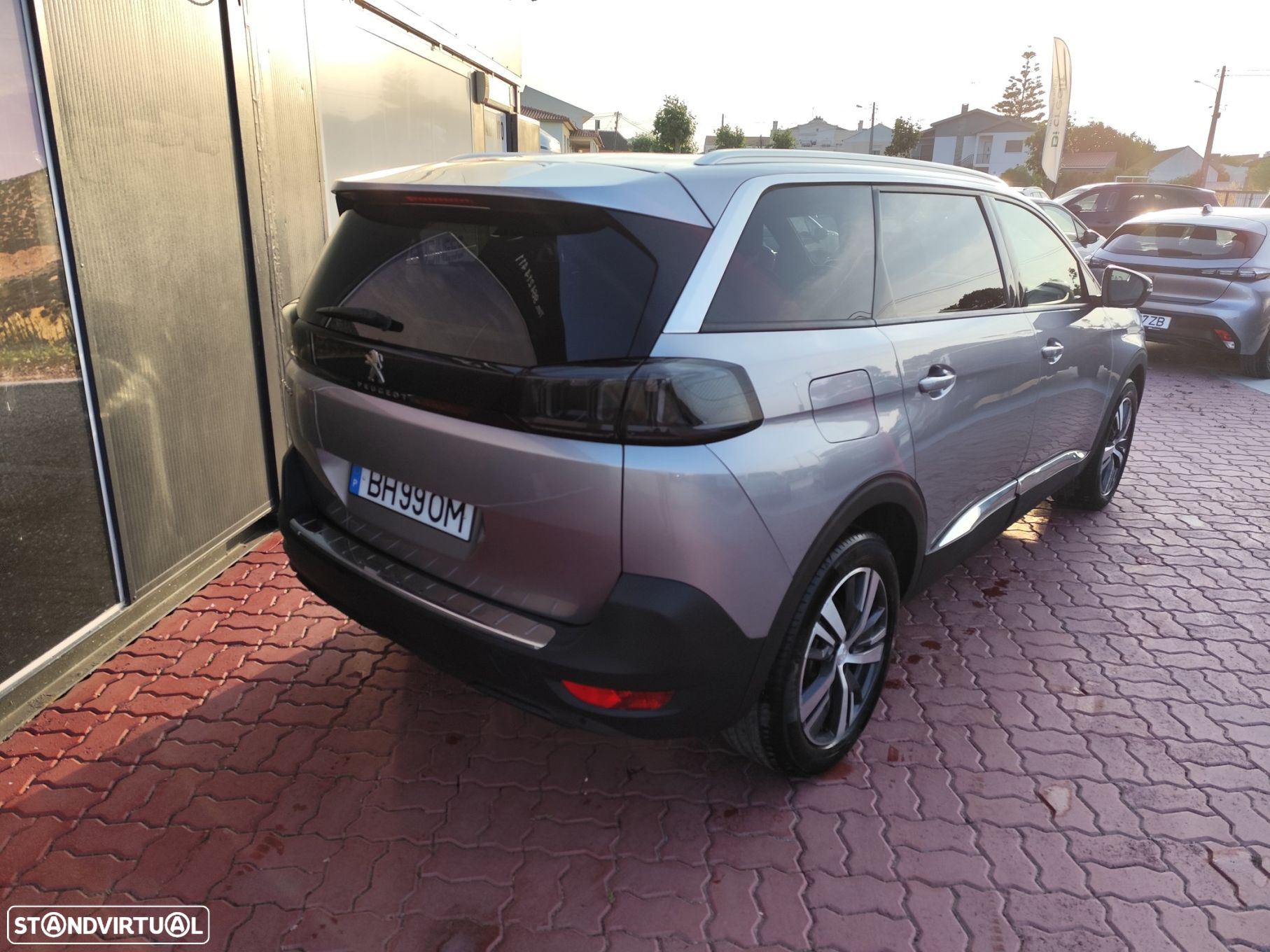 Peugeot 5008 1.2 PureTech Allure Pack EAT8 - 8