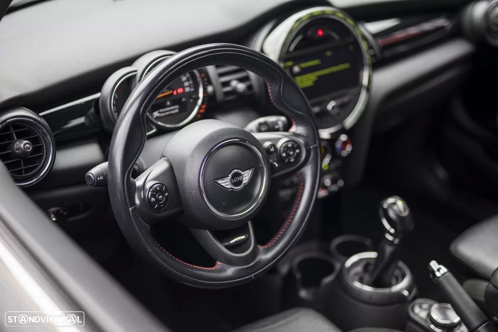 MINI 3 Portas Cooper D Auto - 11