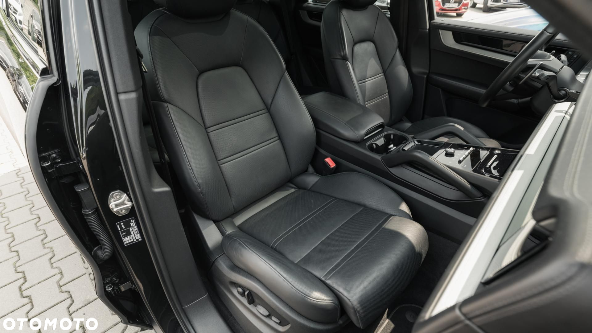 Porsche Cayenne Coupe S - 15