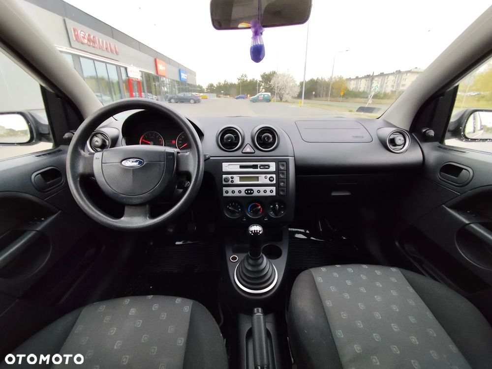 Ford Fiesta 1.3 Trend - 15