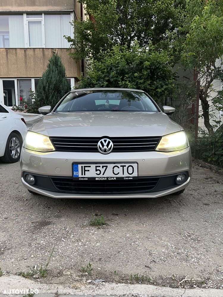 Volkswagen Jetta 1.6 TDI CR DPF DSG Comfortline - 10