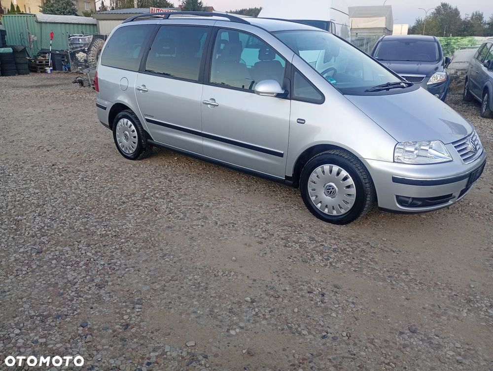 Volkswagen Sharan - 10