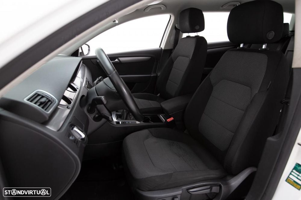 VW Passat Variant - 8