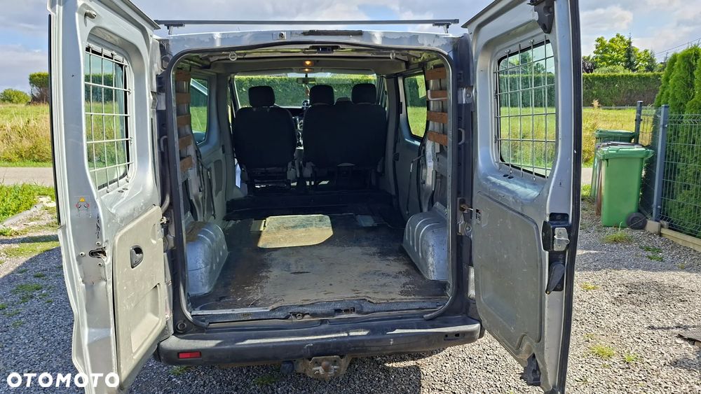 Opel Vivaro - 10