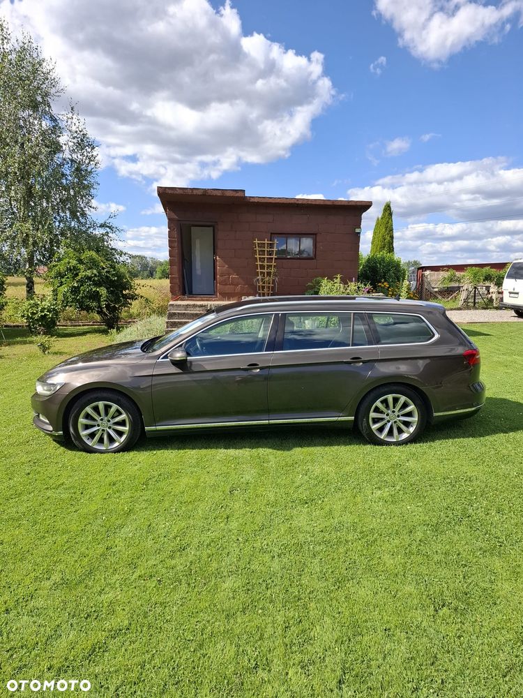 Volkswagen Passat - 2