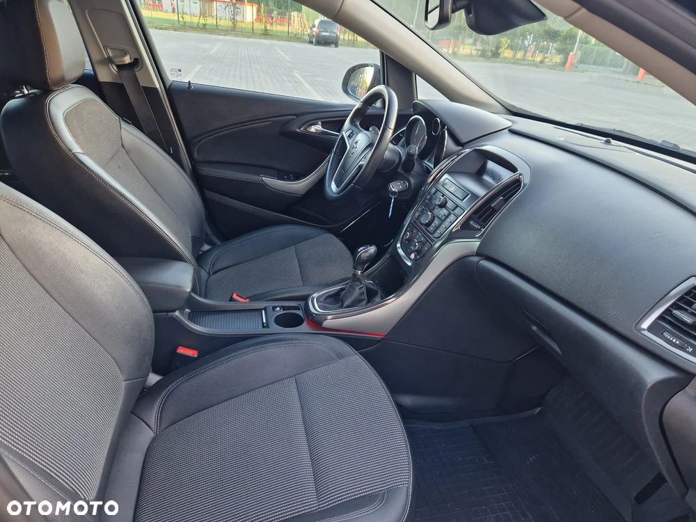 Opel Astra 1.4 T Cosmo S&S - 8